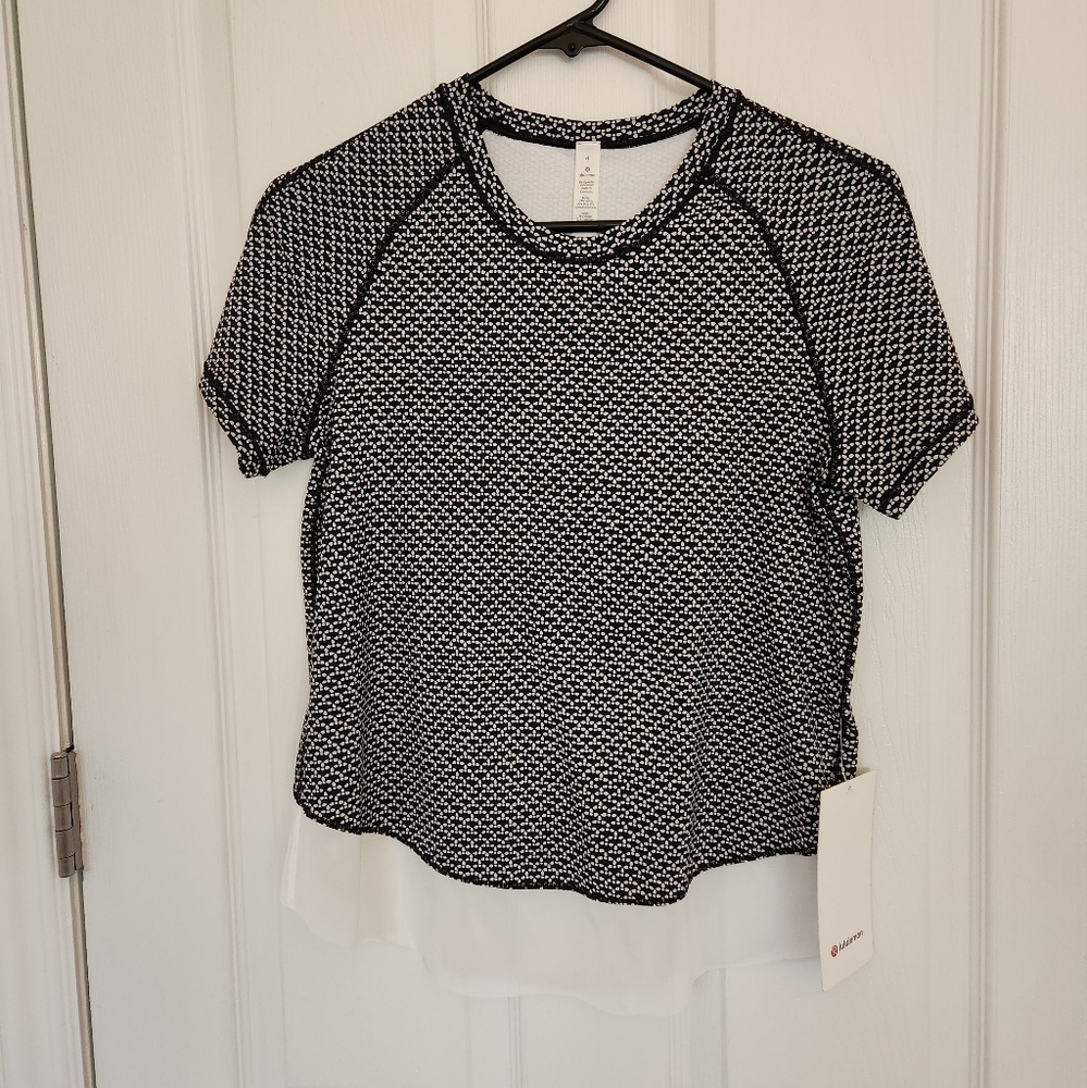 Lululemon Quick Pace SS NWT